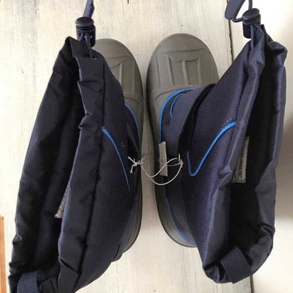 Cat & Jack Winter Boots - Picture 4 of 5